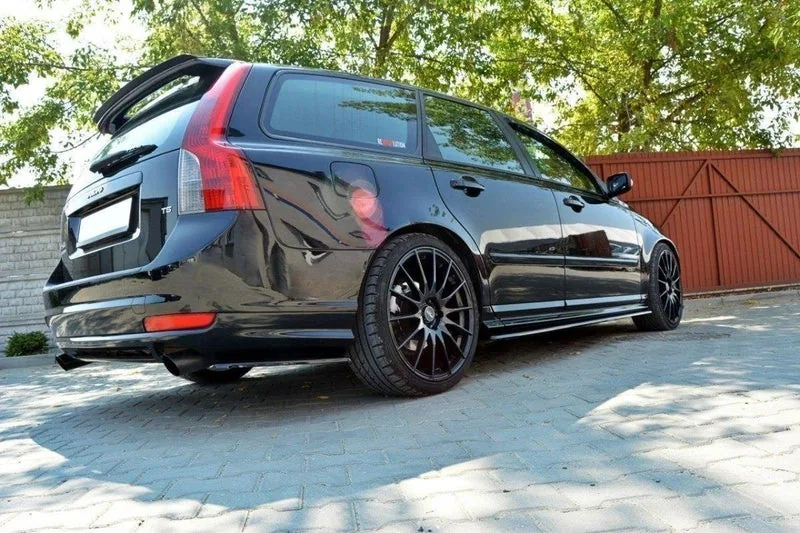 Küljeliistud — Volvo V50F R-DESIGN (2007–2012)