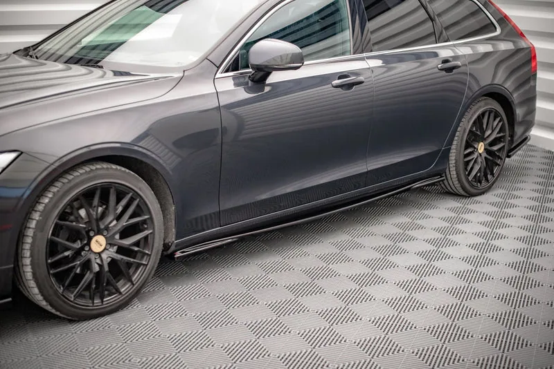 Küljeliistud — Volvo V90 Mk2 (2016–)