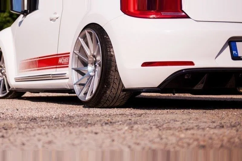 Rear side splitters — Volkswagen Beetle