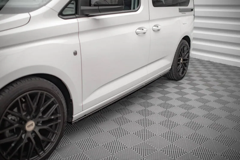 Side skirts — Volkswagen Caddy Mk5 / Ford Transit Connect Mk3 (2020–)