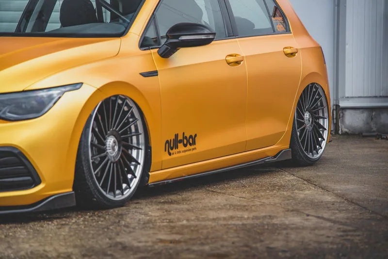 Накладки на пороги V.2 — Volkswagen Golf Mk8 (2020–)