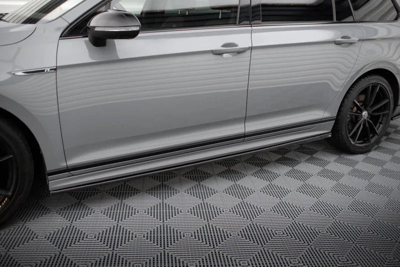 Küljeliistud — Volkswagen Passat R-Line B8 Facelift (2019–2023)