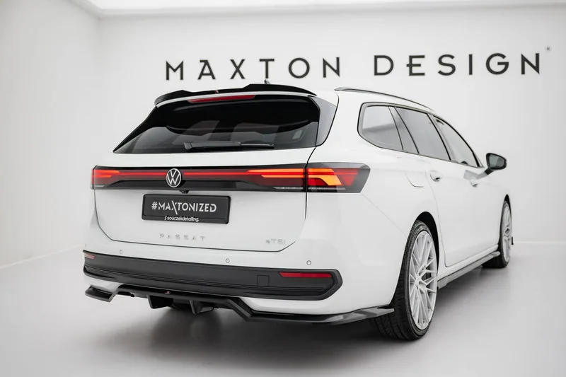 Rear splitter with vertical bars — Volkswagen Passat B9 (2024–)