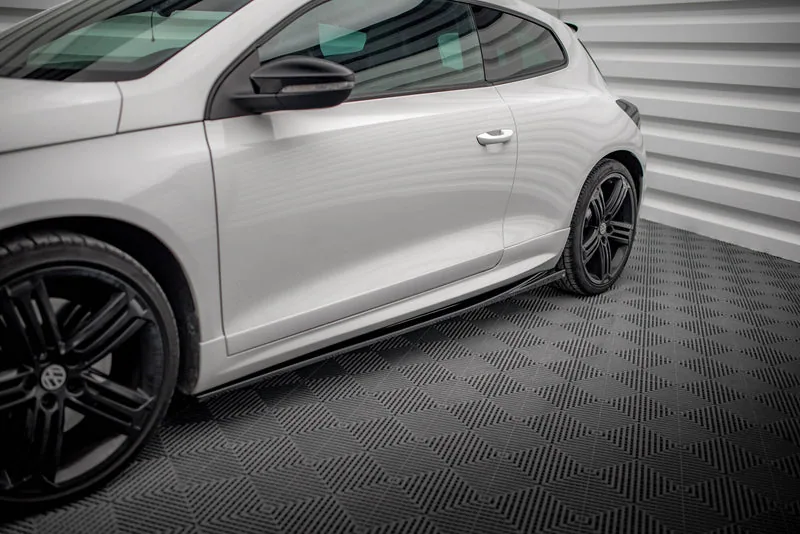 Накладки на пороги V.2 — Volkswagen Scirocco R Mk3 (2008–2014)