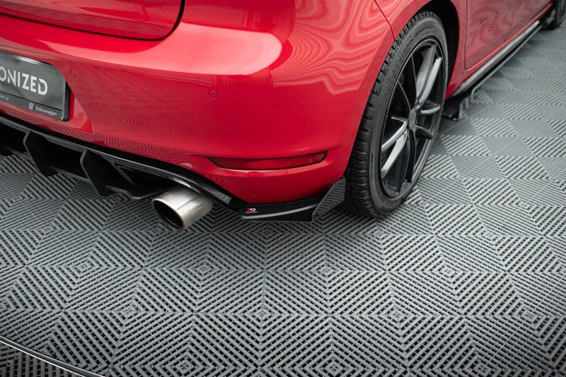 Tagumised küljesplitterid Street Pro + tiivakesed — Volkswagen Golf GTI Mk6 (2008–2012)