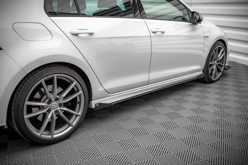 Küljeliistud Street Pro + tiivakesed — Volkswagen Golf R Mk7 (2013–2016)