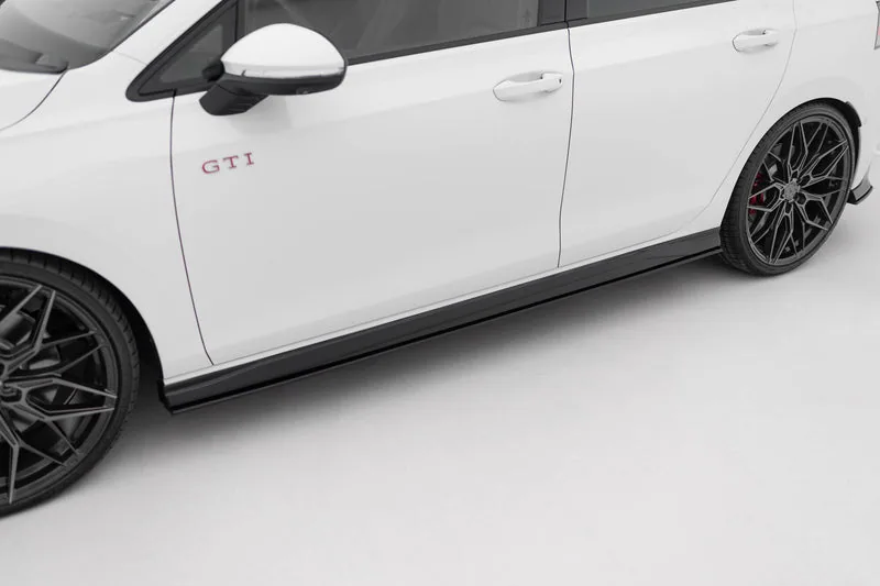 Side skirts Street Pro V.2 — Volkswagen Golf GTI / GTE / GTI Clubsport / R-Line Mk8 (2020–)