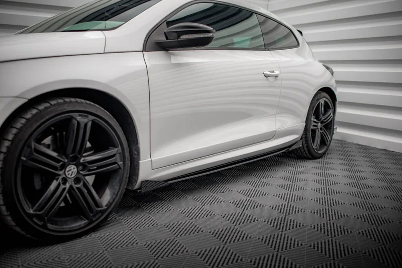 Накладки на пороги Street Pro + накладки — Volkswagen Scirocco R Mk3 (2008–2014)