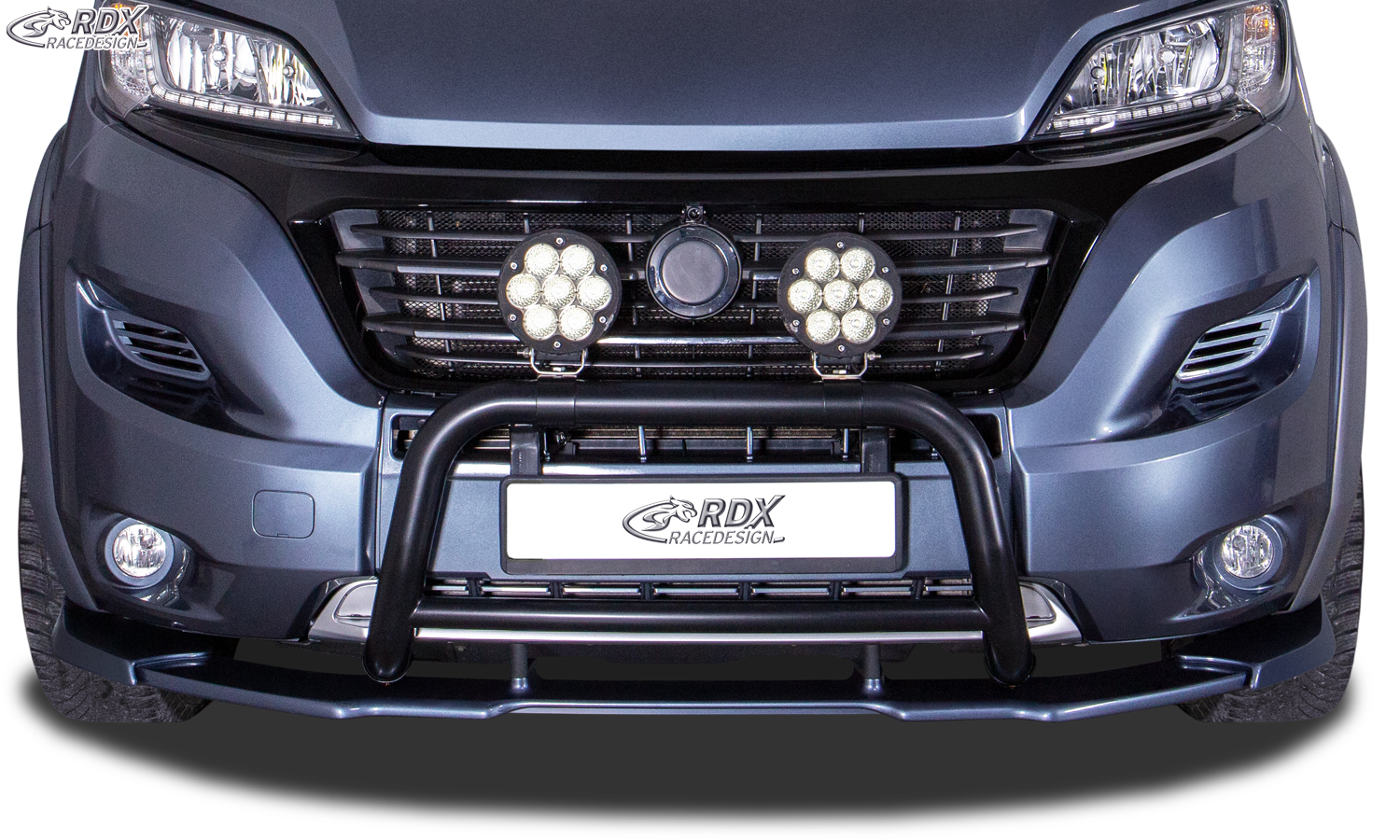 RDX VARIO-X esispoiler – Fiat Ducato (2014–2024) ja Citroën Jumper/Relay (2014–2024) ja Opel Movano (2021–2024) ja Peugeot Boxer (2014–2024) ja RAM ProMaster (2013–2025) (rattakoopa laiendustega, eG Heavy/Maxi)