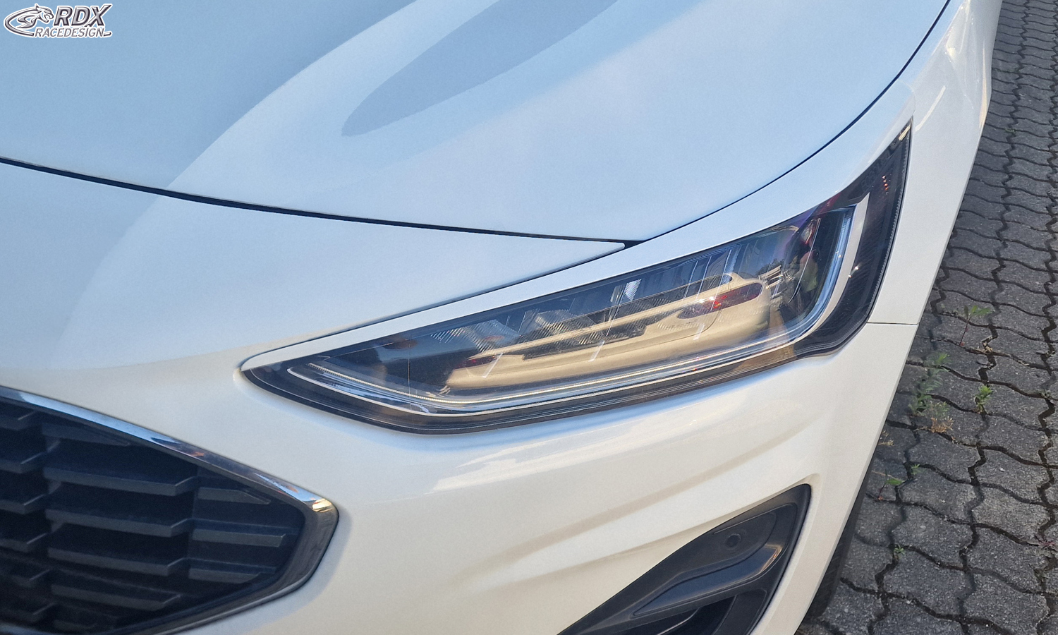 RDX esitulede kulmud – Ford Focus 4 DEH (2022–)