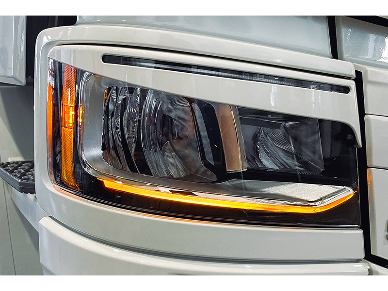 Комплект LED дневных ходовых огней Truckvision — Scania R/S 2016–