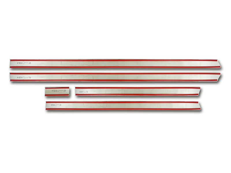 OMTEC Door moldings L1 — Volkswagen Transporter T5 2003–2015 / Volkswagen Transporter T6 2015–