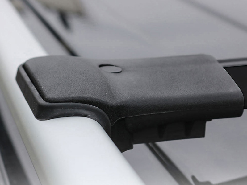 OMTEC Roof crossbar — Mercedes-Benz Viano 2003–2014 / Mercedes-Benz Vito 1996–2003 / Mercedes-Benz Vito 2003–2014 / Mercedes-Benz Vito 2014– / Volkswagen Transporter T5 2003–2015 / Volkswagen Transporter T6 2015–
