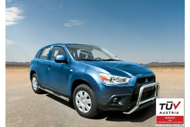 Пороги-трубы из нержавейки с пластиковыми ступенями — Mitsubishi ASX (2012–2017)