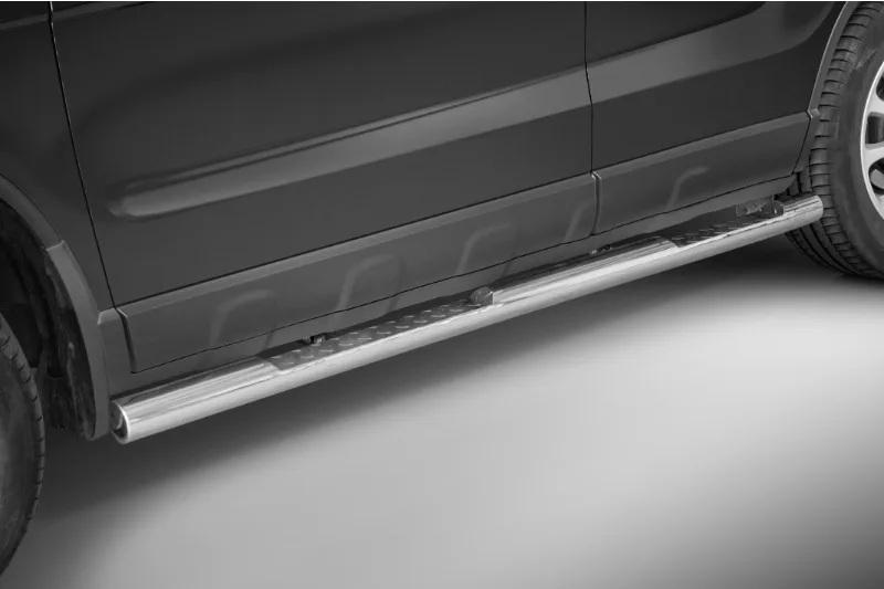 Stainless steel side bars with checker plate steps — Honda CR-V (2007–2009)