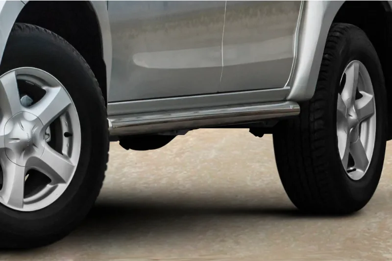 Roostevabad küljetorud — Isuzu D-Max (2012–2017)