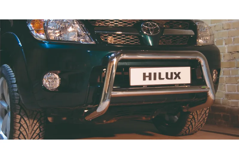 EC A-kaitseraud põikitoruga — Toyota Hilux (2005–2015)