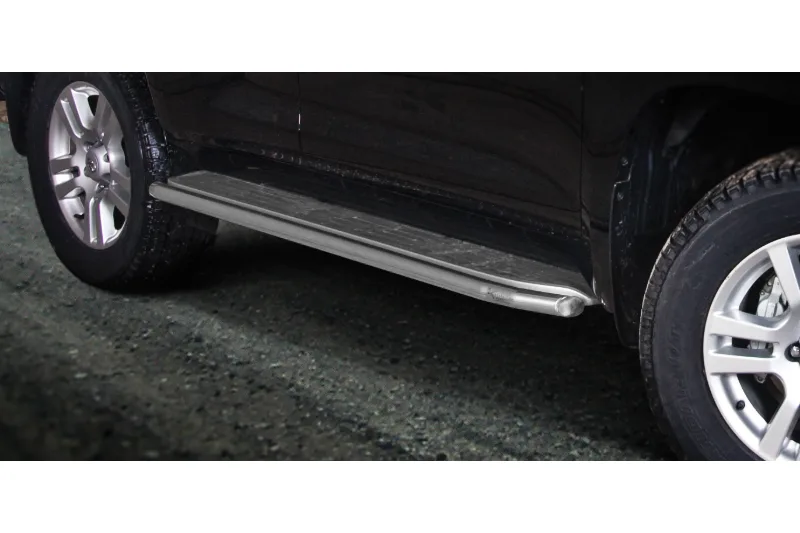 Пороги-трубы из нержавейки — Toyota Land Cruiser 150 (2010–2013)