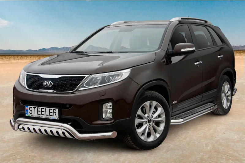 Stainless steel side steps with checker plate — Kia Sorento (2012–2014)