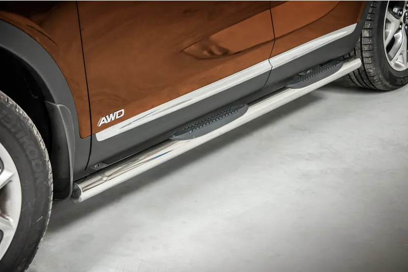 Stainless steel side bars with plastic steps — Kia Sorento (2015–)