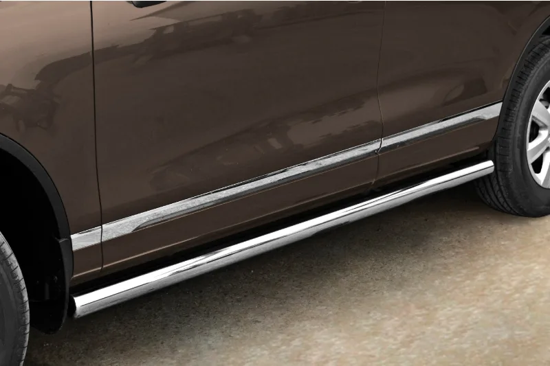 Roostevabad küljetorud — Volkswagen Touareg (2011–2015)