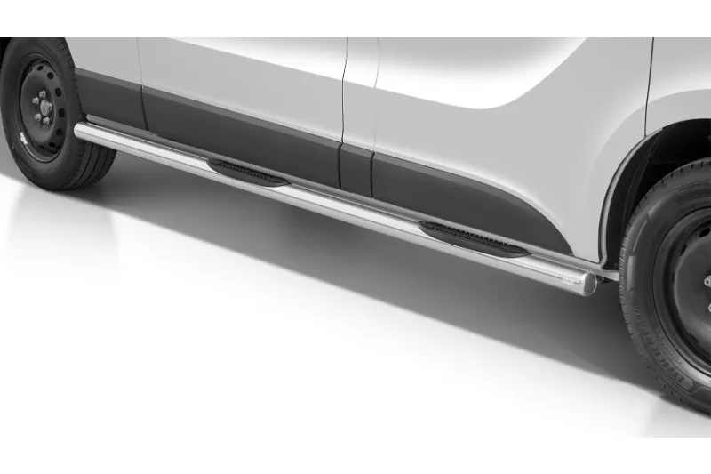 Stainless steel side bars with plastic steps — Renault Trafic (2019–)